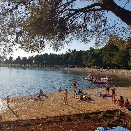 App Mirjana Apartment Novigrad  Luaran gambar